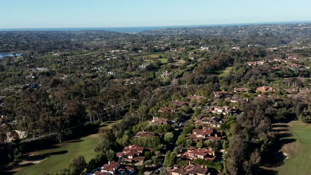 Aerial footage from the exclusive gated community The Bridges at Rancho Santa Fe | Drone Video – 8