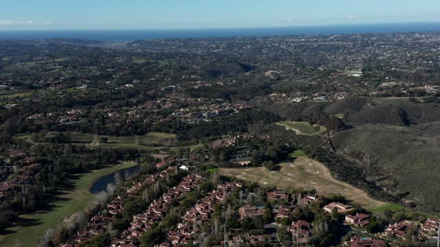Aerial footage from the exclusive gated community The Bridges at Rancho Santa Fe | Drone Video – 11