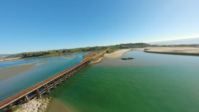 Flying over Cardiff State Beach the waves and San Elijo Lagoon | FPV Drone Video – 5