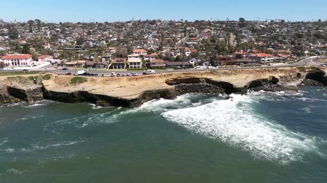 Sunny Day at Sunset Cliffs in Point Loma Ocean Beach San Diego | Drone Video – 5