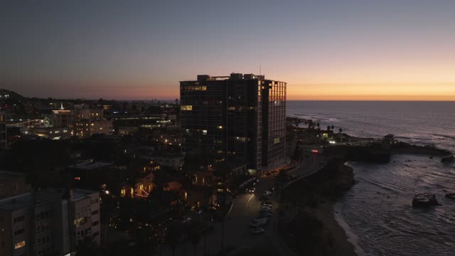 939 Coast Blvd Condos during Twilight in La Jolla | Drone Video – 12