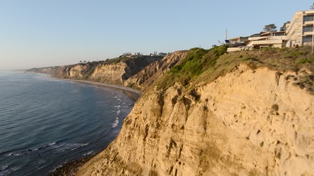 Sunset at La Jolla Shores Scripps Pier Black’s Beach and the Cliffs of Torrey Pines | Drone Video – 12