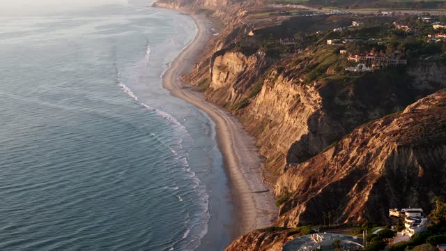 Sunset at La Jolla Shores Scripps Pier Black’s Beach and the Cliffs of Torrey Pines | Drone Video – 15