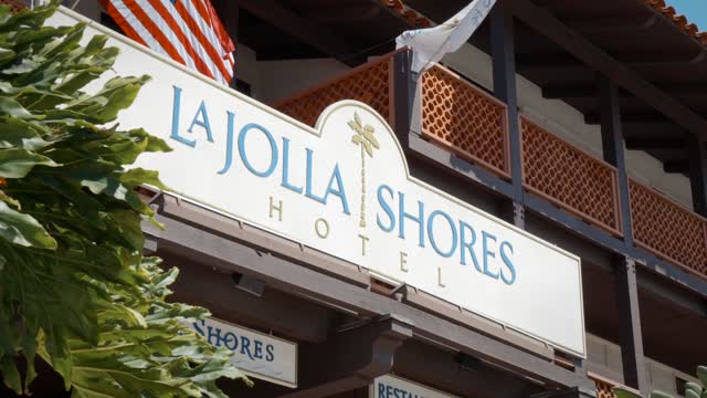 The La Jolla Shores Hotel | Video – 1
