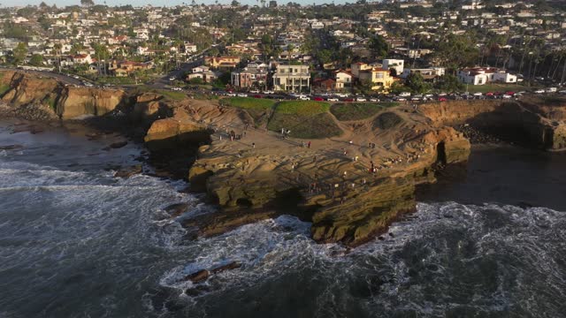 Aerial Drone footage of Sunset Cliffs Natural Park in Point Loma on a Beautiful Afternoon | Drone Video – 7