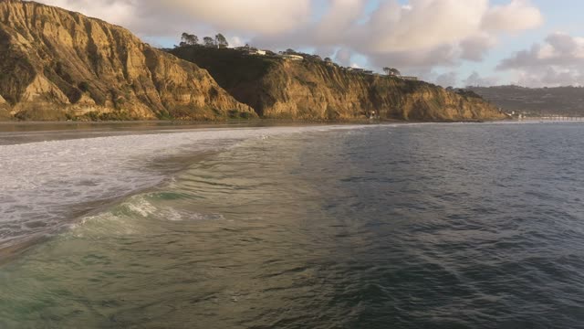 A beautiful afternoon below the cliffs at Black’s Beach Torrey Pines in La Jolla San Diego | Drone Video – 1